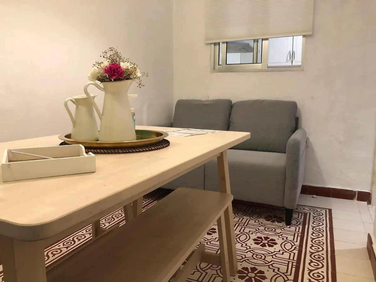 Home In Seville V33-B Apartment