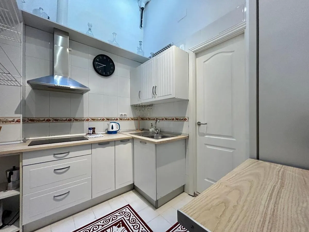 Home In Seville V33-B 0*,