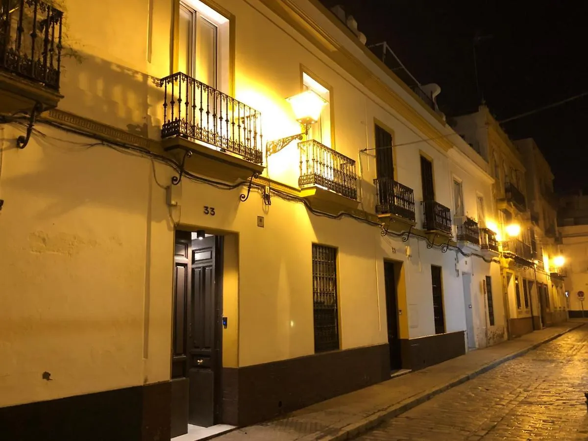 Home In Seville V33-B Apartment